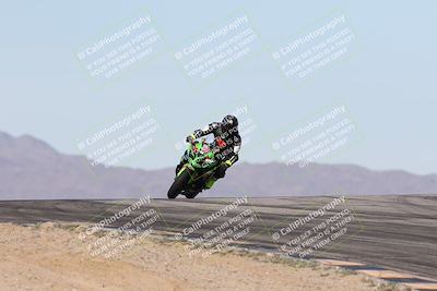 media/Dec-01-2025-Moto Forza (Mon) [[2daa91e15f]]/2-Intermediate Group/Session 2 (Turns 9 and 10)/